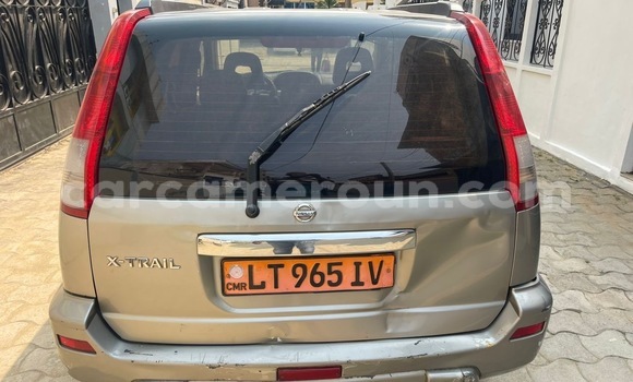 Sayi Na hannu Nissan X–Trail M Mota in Douala a Ƙasar Kamaru Sayi Na hannu Nissan X–Trail M Mota in Douala a Ƙasar Kamaru