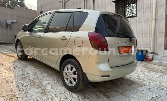 Acheter Occasion Voiture Toyota Corolla Verso Beige à Douala, Littoral Cameroon Acheter Occasion Voiture Toyota Corolla Verso Beige à Douala, Littoral Cameroon