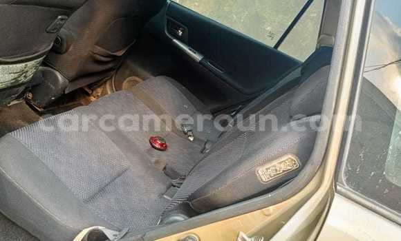 Acheter Occasion Voiture Toyota Corolla Verso Beige à Douala, Littoral Cameroon Acheter Occasion Voiture Toyota Corolla Verso Beige à Douala, Littoral Cameroon
