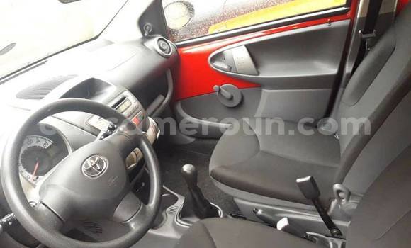 Sayi Na hannu Toyota Aygo Red Mota in Yaounde a Babban Kamaru Sayi Na hannu Toyota Aygo Red Mota in Yaounde a Babban Kamaru