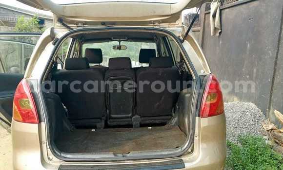 Acheter Occasion Voiture Toyota Corolla Verso Beige à Douala, Littoral Cameroon Acheter Occasion Voiture Toyota Corolla Verso Beige à Douala, Littoral Cameroon