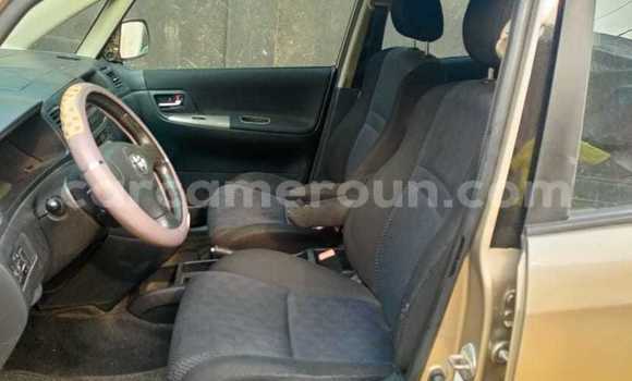 Acheter Occasion Voiture Toyota Corolla Verso Beige à Douala, Littoral Cameroon Acheter Occasion Voiture Toyota Corolla Verso Beige à Douala, Littoral Cameroon