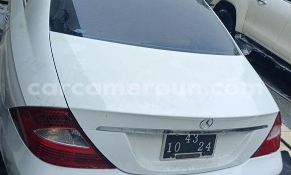Sayi Na hannu Mercedes‒Benz CLS–Class White Mota in Douala a Ƙasar Kamaru Sayi Na hannu Mercedes‒Benz CLS–Class White Mota in Douala a Ƙasar Kamaru
