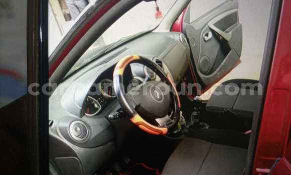 Sayi Na hannu Renault Duster Red Mota in Douala a Ƙasar Kamaru Sayi Na hannu Renault Duster Red Mota in Douala a Ƙasar Kamaru