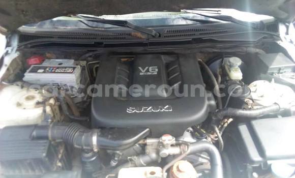 Sayi Na hannu Suzuki Grand Vitara White Mota in Yaounde a Babban Kamaru Sayi Na hannu Suzuki Grand Vitara White Mota in Yaounde a Babban Kamaru