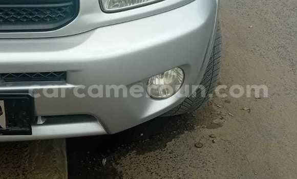 Acheter Occasion Voiture Toyota RAV4 Gris à Douala, Littoral Cameroon Acheter Occasion Voiture Toyota RAV4 Gris à Douala, Littoral Cameroon