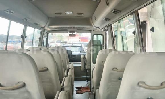 Acheter Import Voiture Toyota Coaster Blanc à Douala, Littoral Cameroon Acheter Import Voiture Toyota Coaster Blanc à Douala, Littoral Cameroon