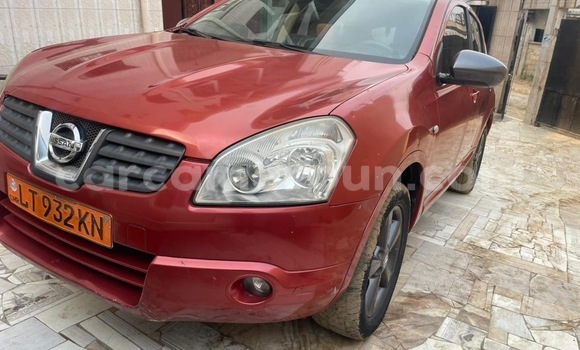Sayi Na hannu Nissan Dualis Red Mota in Douala a Ƙasar Kamaru