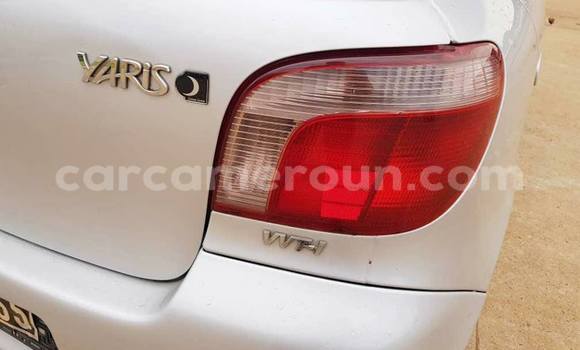 Sayi Na hannu Toyota Yaris Azurfa Mota in Yaounde a Babban Kamaru Sayi Na hannu Toyota Yaris Azurfa Mota in Yaounde a Babban Kamaru