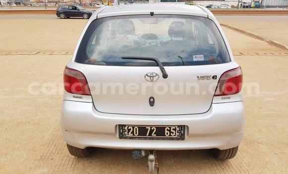 Sayi Na hannu Toyota Yaris Azurfa Mota in Yaounde a Babban Kamaru Sayi Na hannu Toyota Yaris Azurfa Mota in Yaounde a Babban Kamaru