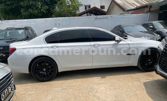 Sayi Na hannu BMW 7-Series White Mota in Douala a Ƙasar Kamaru Sayi Na hannu BMW 7-Series White Mota in Douala a Ƙasar Kamaru