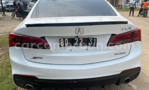 Sayi Imported Acura TLX White Mota in Douala a Ƙasar Kamaru Sayi Imported Acura TLX White Mota in Douala a Ƙasar Kamaru