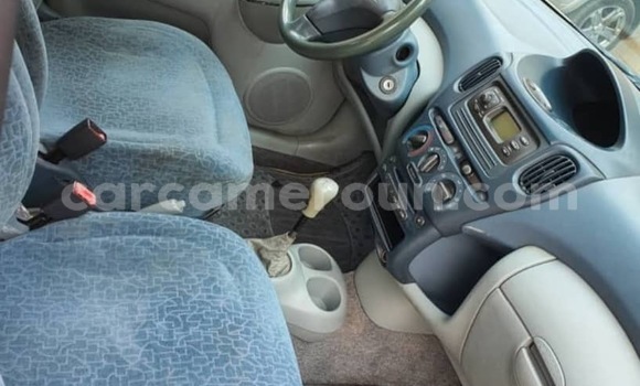 Buy Used Toyota Yaris Verso Beige Car in Douala in Littoral Cameroon Buy Used Toyota Yaris Verso Beige Car in Douala in Littoral Cameroon