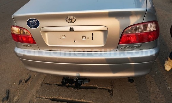 Sayi Na hannu Toyota Avensis Azurfa Mota in Douala a Ƙasar Kamaru Sayi Na hannu Toyota Avensis Azurfa Mota in Douala a Ƙasar Kamaru