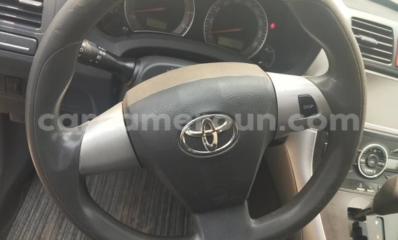 Sayi Na hannu Toyota Auris Black Mota in Douala a Ƙasar Kamaru Sayi Na hannu Toyota Auris Black Mota in Douala a Ƙasar Kamaru