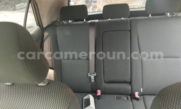 Sayi Na hannu Toyota Auris Black Mota in Douala a Ƙasar Kamaru Sayi Na hannu Toyota Auris Black Mota in Douala a Ƙasar Kamaru