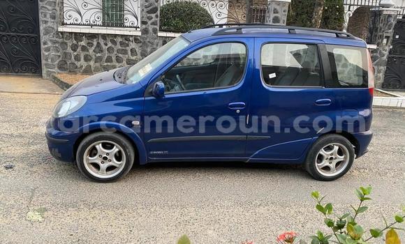 Acheter Occasion Voiture Toyota Yaris Verso Bleu à Douala, Littoral Cameroon Acheter Occasion Voiture Toyota Yaris Verso Bleu à Douala, Littoral Cameroon