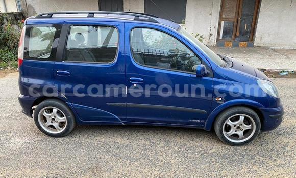 Acheter Occasion Voiture Toyota Yaris Verso Bleu à Douala, Littoral Cameroon Acheter Occasion Voiture Toyota Yaris Verso Bleu à Douala, Littoral Cameroon