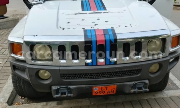 Sayi Na hannu Hummer H3 White Mota in Douala a Ƙasar Kamaru