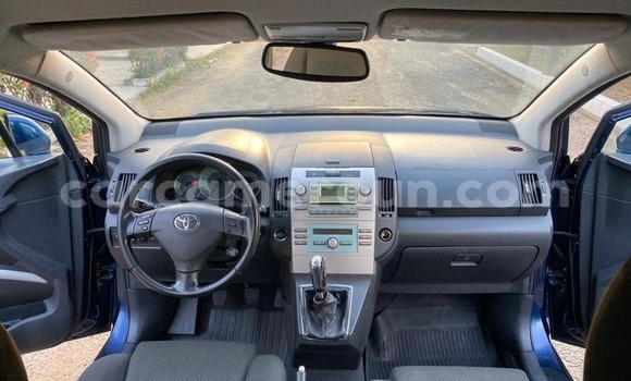 Buy Used Toyota Corolla Verso Blue Car in Douala in Littoral Cameroon Buy Used Toyota Corolla Verso Blue Car in Douala in Littoral Cameroon