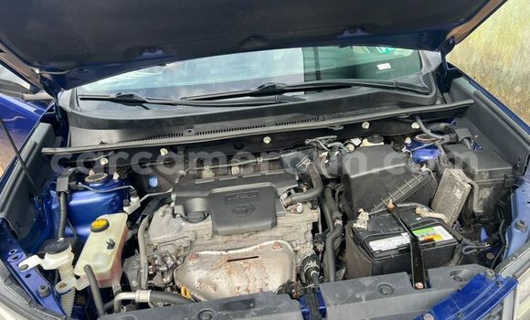 Acheter Occasion Voiture Toyota RAV4 Bleu à Douala, Littoral Cameroon Acheter Occasion Voiture Toyota RAV4 Bleu à Douala, Littoral Cameroon