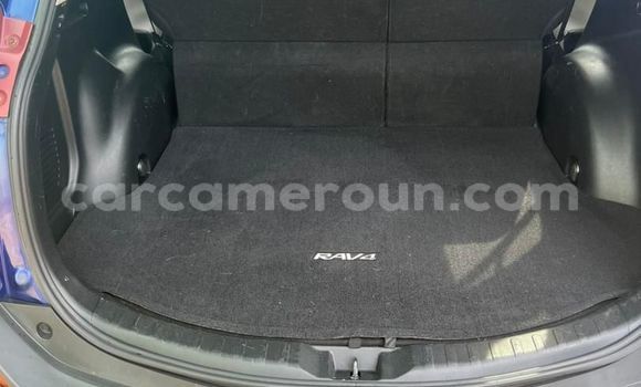 Acheter Occasion Voiture Toyota RAV4 Bleu à Douala, Littoral Cameroon Acheter Occasion Voiture Toyota RAV4 Bleu à Douala, Littoral Cameroon