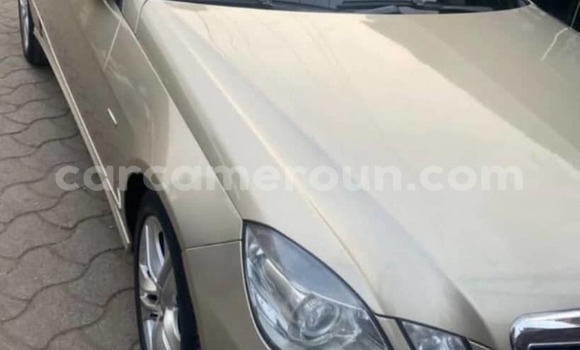 Sayi Na hannu Mercedes‒Benz E–Class M Mota in Douala a Ƙasar Kamaru Sayi Na hannu Mercedes‒Benz E–Class M Mota in Douala a Ƙasar Kamaru