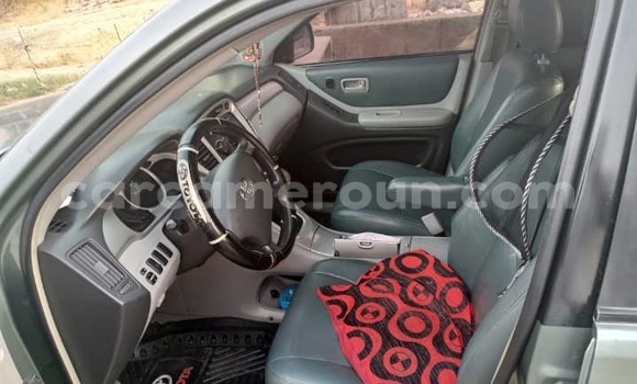 Acheter Occasion Voiture Toyota Highlander Vert à Douala, Littoral Cameroon Acheter Occasion Voiture Toyota Highlander Vert à Douala, Littoral Cameroon