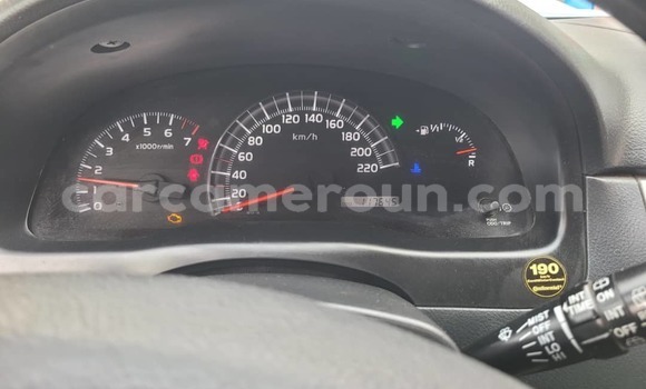 Acheter Occasion Voiture Toyota Avensis Verso Bleu à Douala, Littoral Cameroon Acheter Occasion Voiture Toyota Avensis Verso Bleu à Douala, Littoral Cameroon