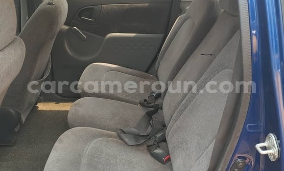 Acheter Neuf Voiture Toyota Yaris Verso Bleu à Douala, Littoral Cameroon Acheter Neuf Voiture Toyota Yaris Verso Bleu à Douala, Littoral Cameroon