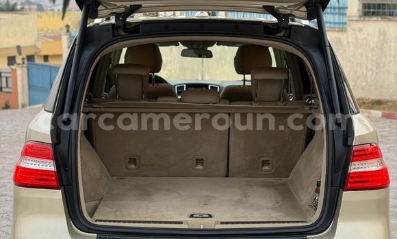 Sayi Sabo Mercedes‒Benz ML–Class Sauran Mota in Yaounde a Babban Kamaru Sayi Sabo Mercedes‒Benz ML–Class Sauran Mota in Yaounde a Babban Kamaru