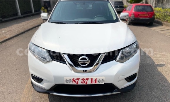 Acheter Import Voiture Nissan Rogue Blanc à Douala, Littoral Cameroon