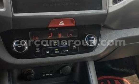 Buy Used Kia Sportage White Car in Douala in Littoral Cameroon Buy Used Kia Sportage White Car in Douala in Littoral Cameroon