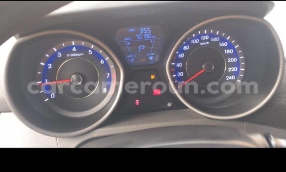 Sayi Na hannu Hyundai Elantra Black Mota in Douala a Ƙasar Kamaru Sayi Na hannu Hyundai Elantra Black Mota in Douala a Ƙasar Kamaru