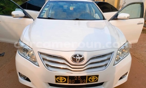 Buy Used Toyota Camry White Car in Yaounde in Central Cameroon Buy Used Toyota Camry White Car in Yaounde in Central Cameroon