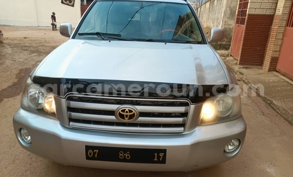 Buy Used Toyota Highlander Silver Car in Yaounde in Central Cameroon Buy Used Toyota Highlander Silver Car in Yaounde in Central Cameroon