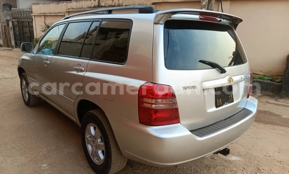 Buy Used Toyota Highlander Silver Car in Yaounde in Central Cameroon Buy Used Toyota Highlander Silver Car in Yaounde in Central Cameroon