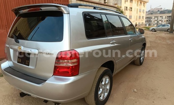 Buy Used Toyota Highlander Silver Car in Yaounde in Central Cameroon Buy Used Toyota Highlander Silver Car in Yaounde in Central Cameroon
