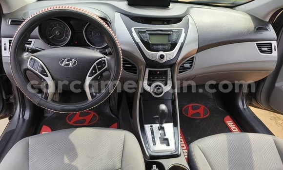 Buy Used Toyota Matrix Black Car in Yaounde in Central Cameroon Buy Used Toyota Matrix Black Car in Yaounde in Central Cameroon