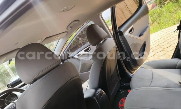 Buy Used Toyota Matrix Black Car in Yaounde in Central Cameroon Buy Used Toyota Matrix Black Car in Yaounde in Central Cameroon