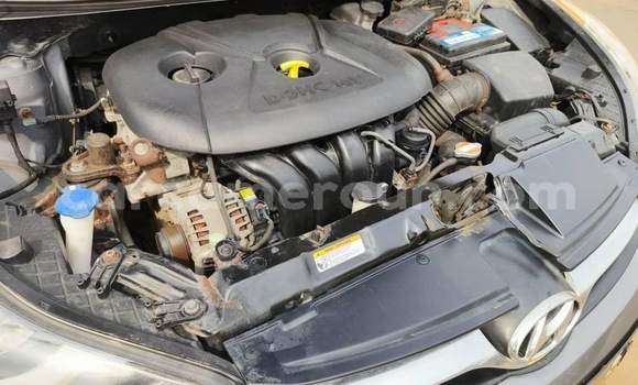 Buy Used Toyota Matrix Black Car in Yaounde in Central Cameroon Buy Used Toyota Matrix Black Car in Yaounde in Central Cameroon