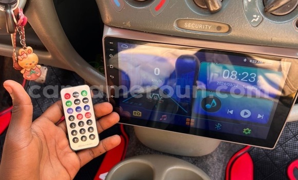 Buy Used Toyota Yaris Silver Car in Yaounde in Central Cameroon Buy Used Toyota Yaris Silver Car in Yaounde in Central Cameroon