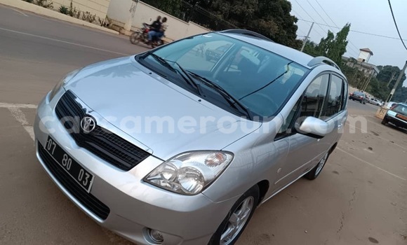 Acheter Occasion Voiture Toyota Corolla Gris à Yaoundé, Central Cameroon Acheter Occasion Voiture Toyota Corolla Gris à Yaoundé, Central Cameroon