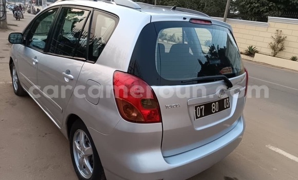 Acheter Occasion Voiture Toyota Corolla Gris à Yaoundé, Central Cameroon Acheter Occasion Voiture Toyota Corolla Gris à Yaoundé, Central Cameroon