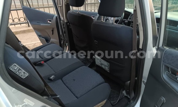 Acheter Occasion Voiture Toyota Corolla Gris à Yaoundé, Central Cameroon Acheter Occasion Voiture Toyota Corolla Gris à Yaoundé, Central Cameroon