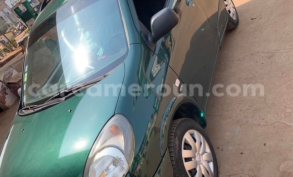 Sayi Na hannu Toyota Yaris Verso Green Mota in Douala a Ƙasar Kamaru Sayi Na hannu Toyota Yaris Verso Green Mota in Douala a Ƙasar Kamaru