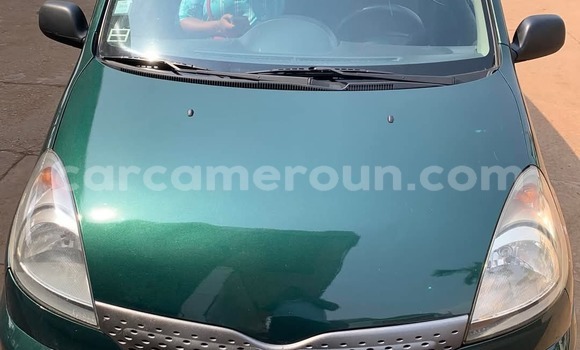 Sayi Na hannu Toyota Yaris Verso Green Mota in Douala a Ƙasar Kamaru Sayi Na hannu Toyota Yaris Verso Green Mota in Douala a Ƙasar Kamaru