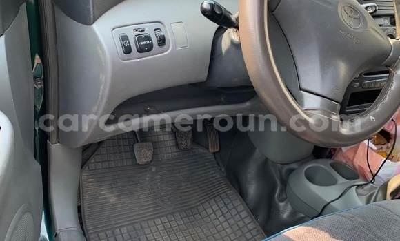 Sayi Na hannu Toyota Yaris Verso Green Mota in Douala a Ƙasar Kamaru Sayi Na hannu Toyota Yaris Verso Green Mota in Douala a Ƙasar Kamaru