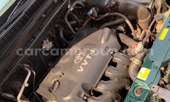 Sayi Na hannu Toyota Yaris Verso Green Mota in Douala a Ƙasar Kamaru Sayi Na hannu Toyota Yaris Verso Green Mota in Douala a Ƙasar Kamaru