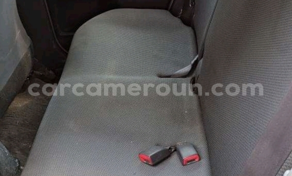 Acheter Occasion Voiture Toyota Yaris Gris à Yaoundé, Central Cameroon Acheter Occasion Voiture Toyota Yaris Gris à Yaoundé, Central Cameroon